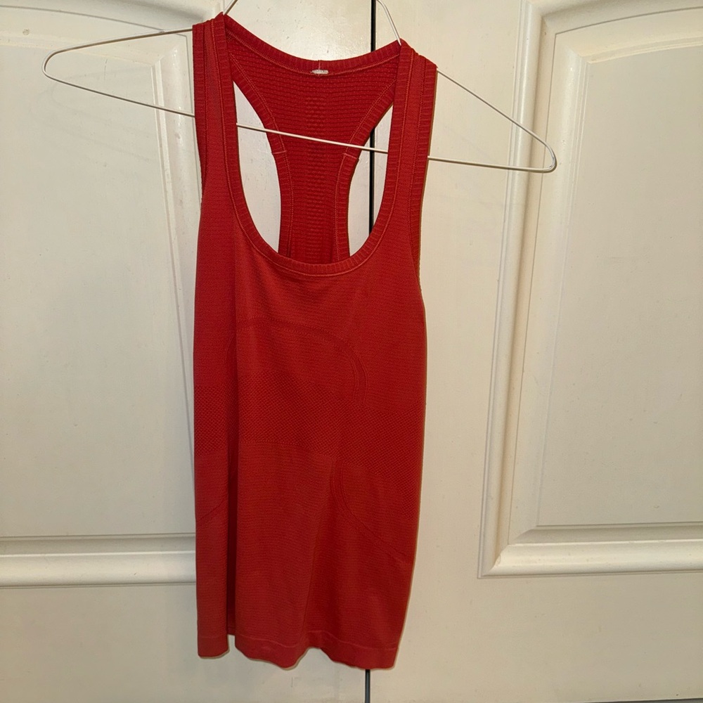 Lululemon Swiftlytech Racerback Tank, Size 6, gently worn. Looks new!